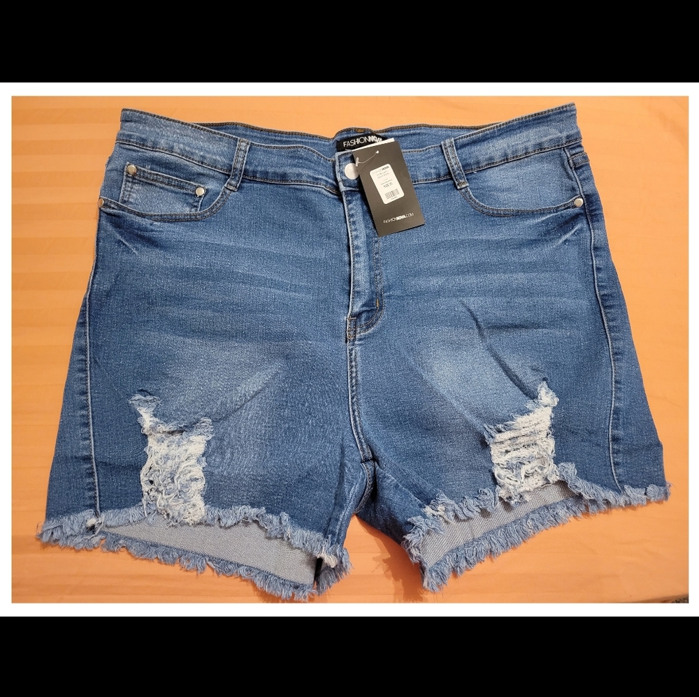 Fashion Nova All My Lovin Denim Shorts